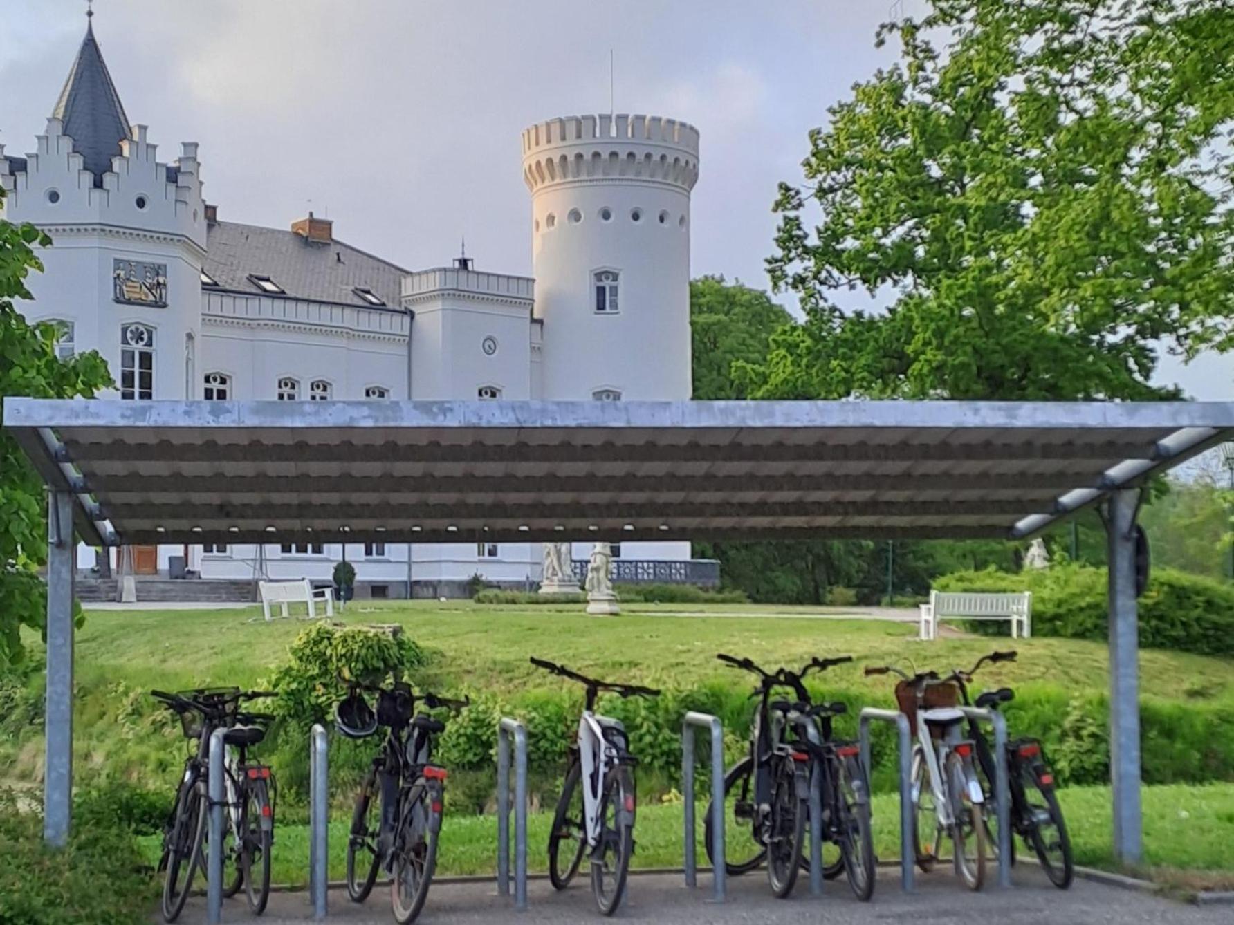 Schloss Schlemmin Exteriör bild